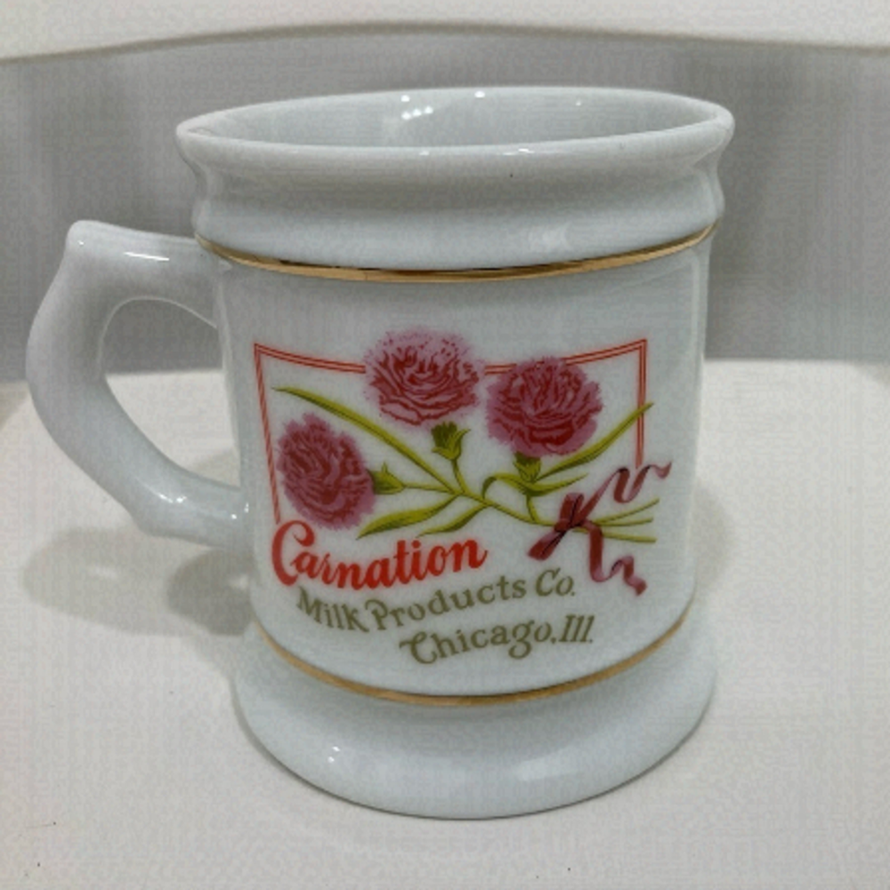 THE CORNER STORE PORCELAIN VINTAGE MUG COLLECTION CARNATION MILK MUG - 8oz